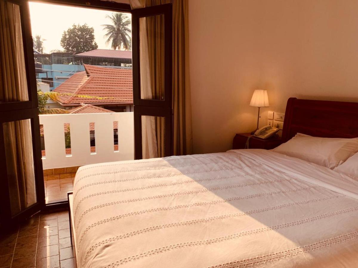 Solo Inn Kochi Екстер'єр фото