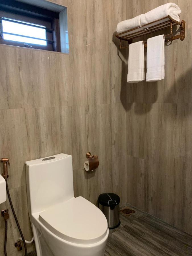 Solo Inn Kochi Екстер'єр фото